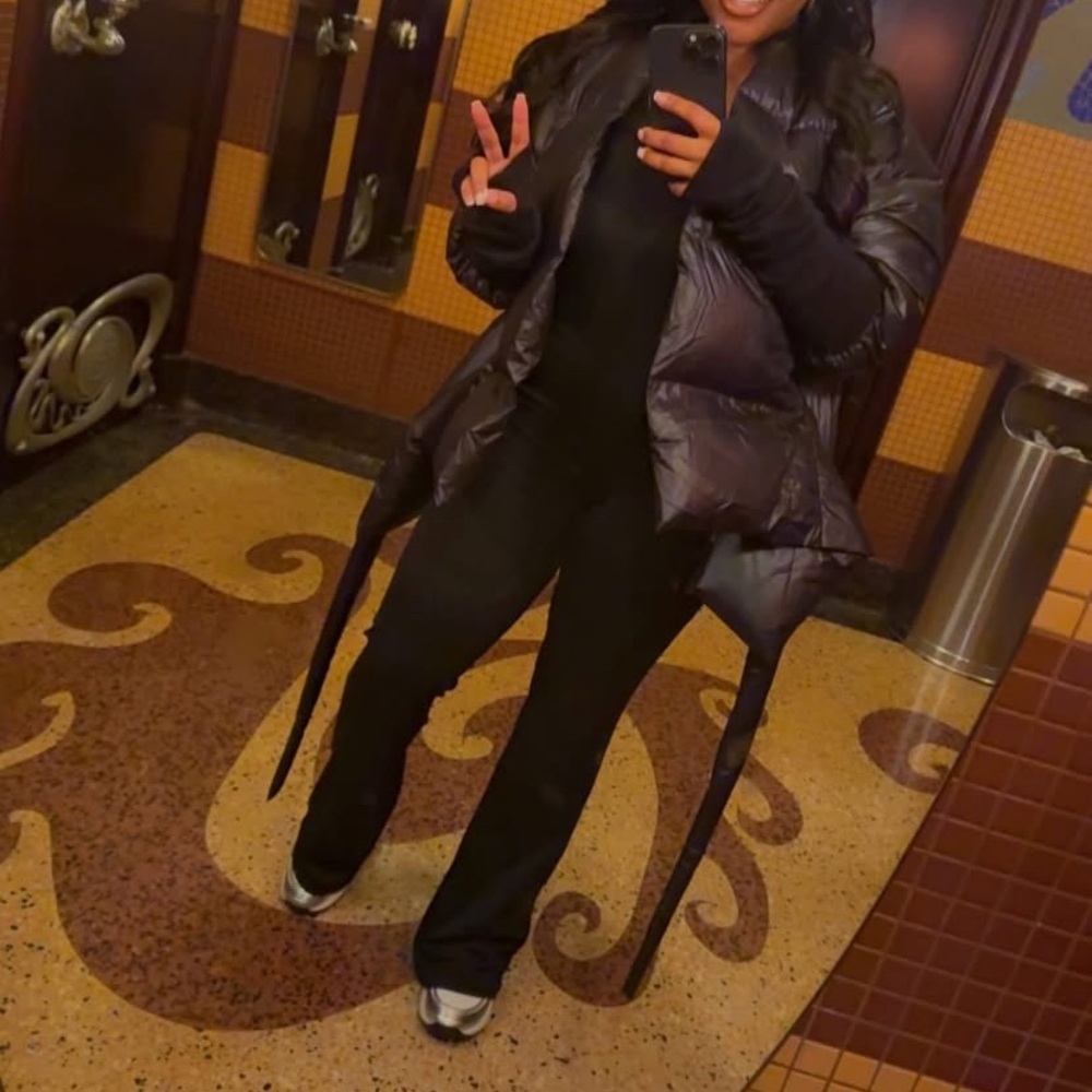 Black plumple jacket